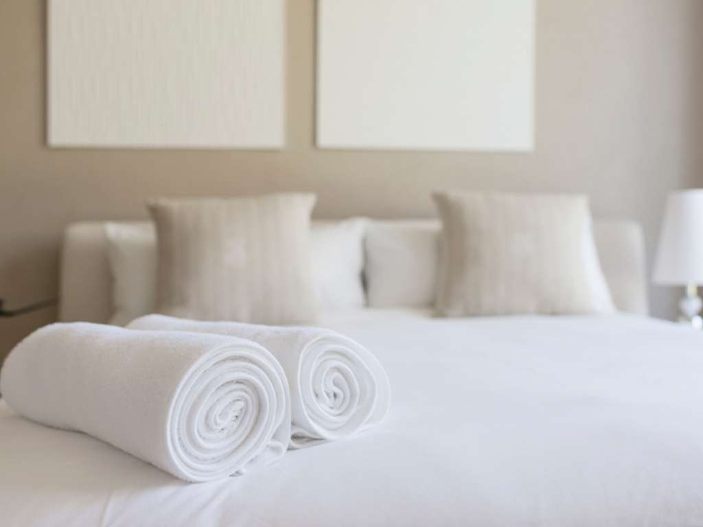 Golden Tulip Warri Airport Hotel Effurun Exterior photo